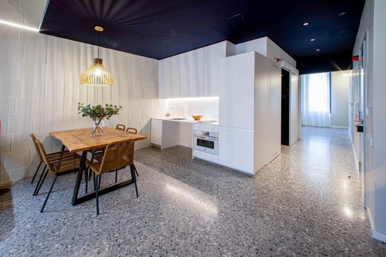 Barcelona Touch Apartments - Rosich L'Hospitalet de Llobregat Buitenkant foto